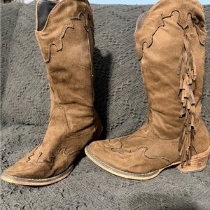 Roper Tan Suede Fringe Heeled Boots
